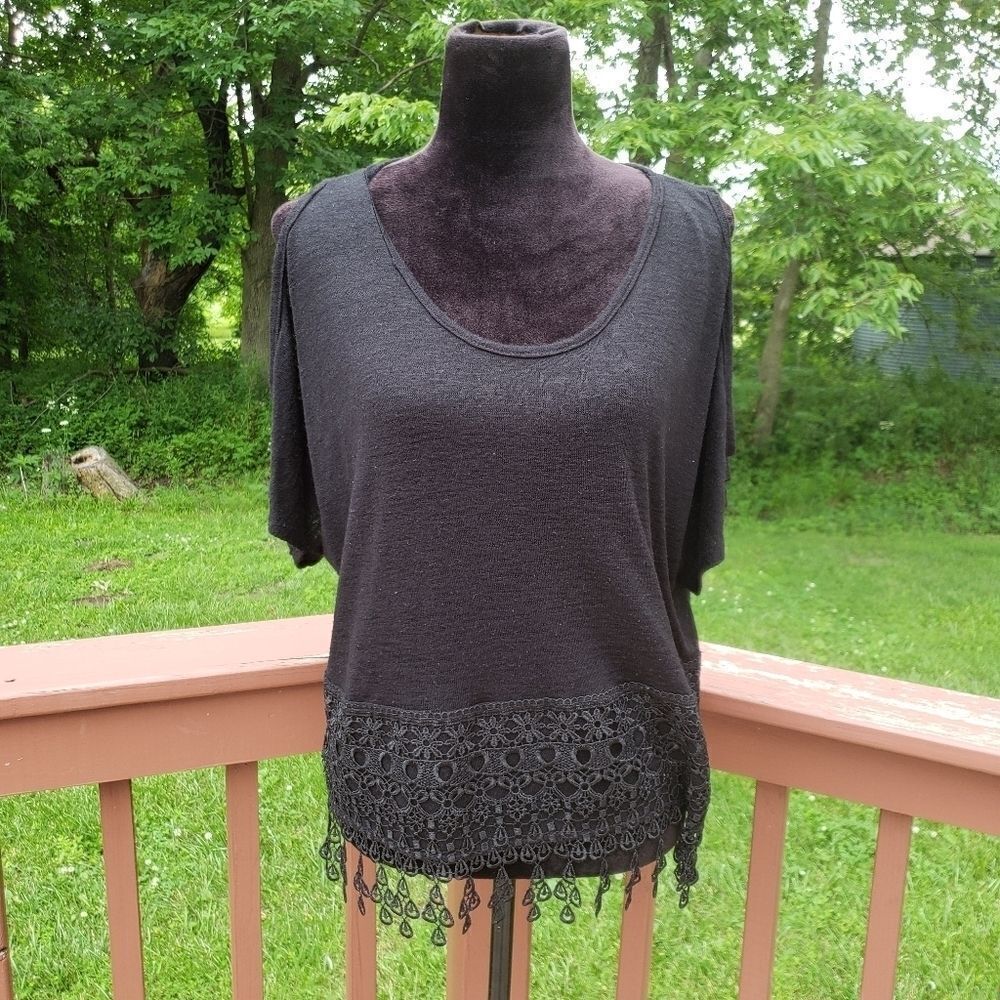 Francesca's Miami Boho Ladies Pullover Black Cold Shoulder Top with fringe Med